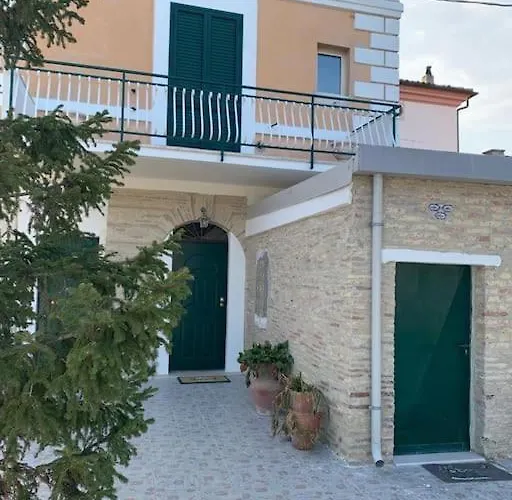 Dimora Incoronata * Васто